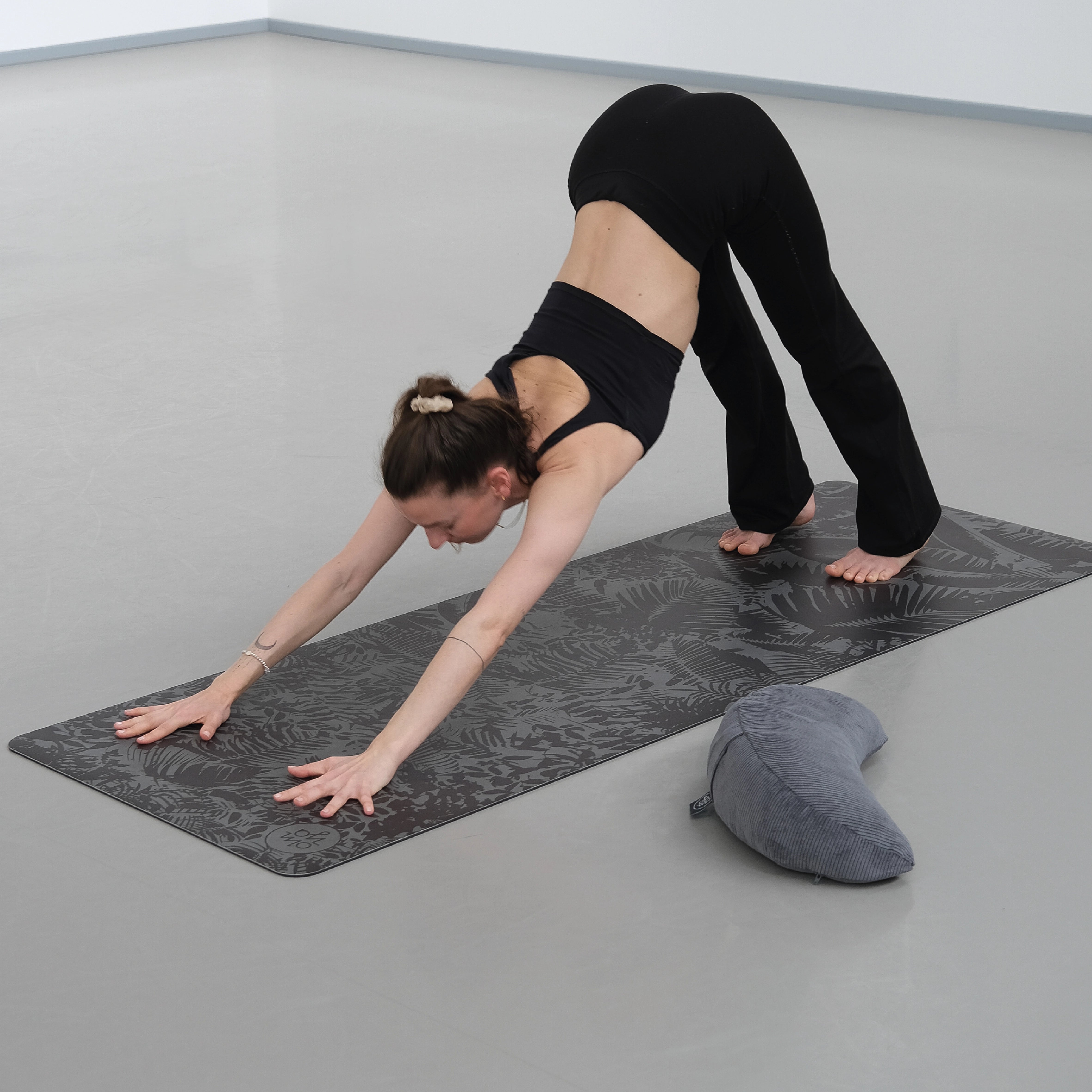 Advanced Grip yogamat - Dark Botanic